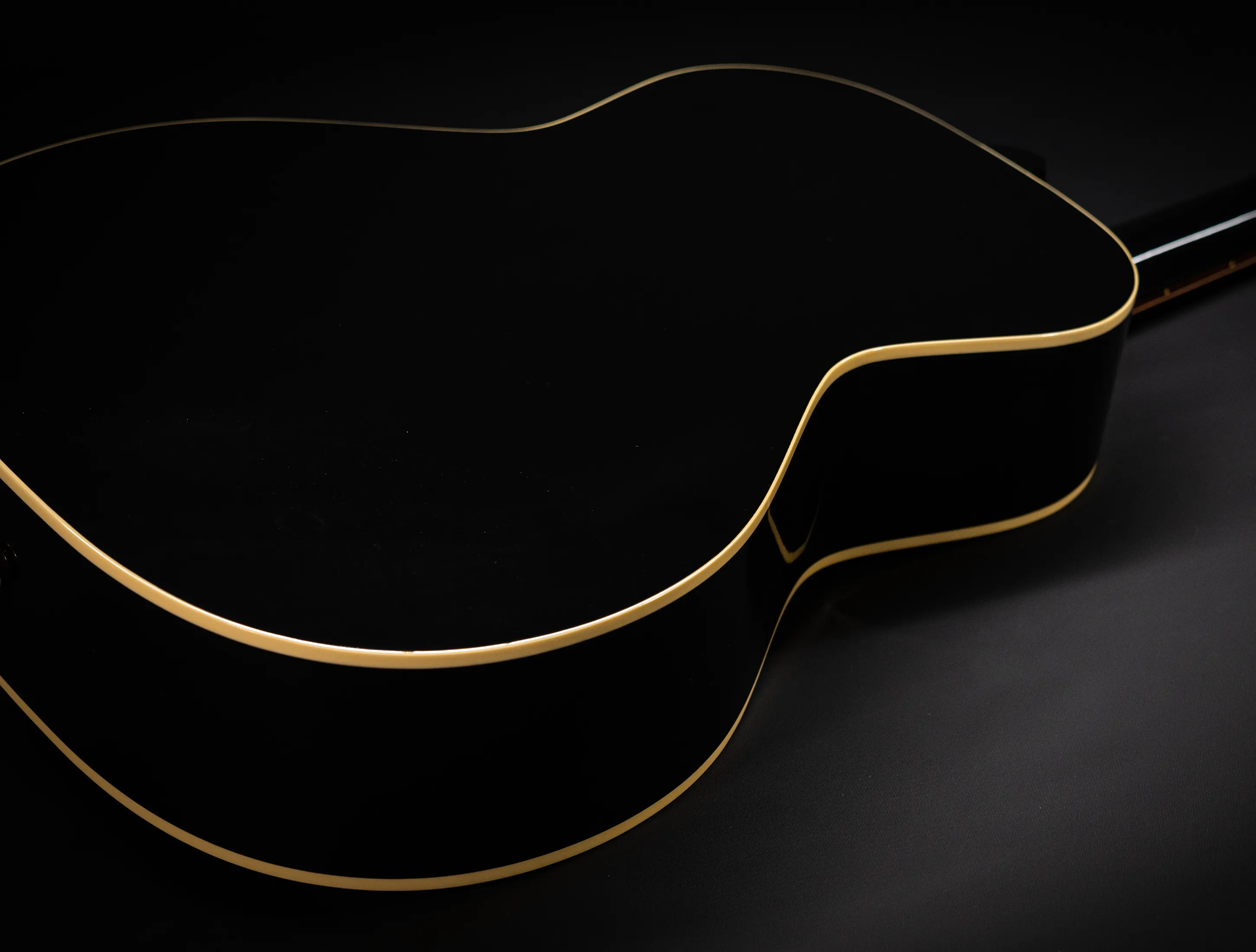 Gibson L-00 Original Ebony | Musikhaus Hermann